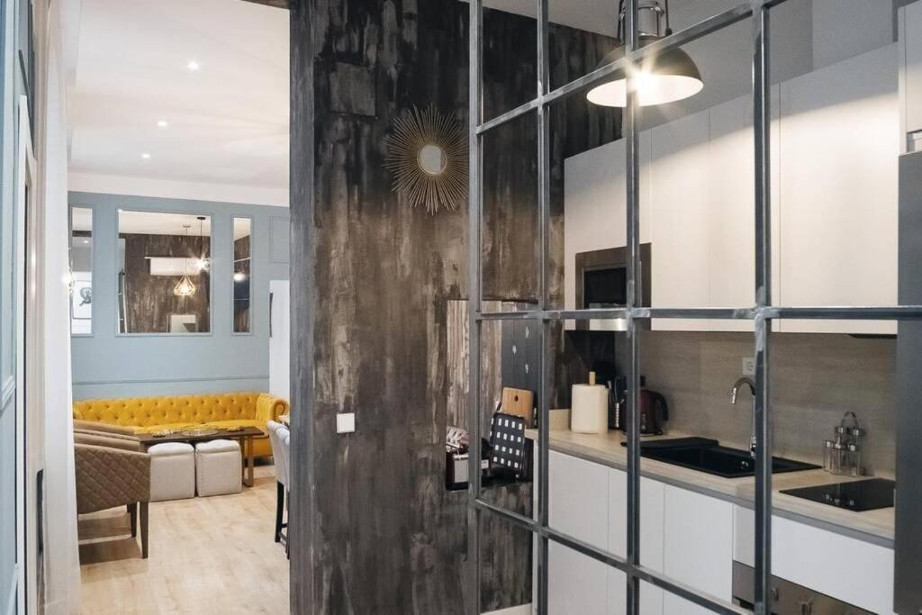 Apartamentos Plaza De Pedro Zerolo III Madrid Exterior foto